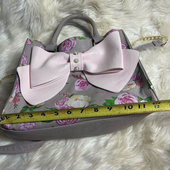 Betsey Johnson Synthetic Satchel/shoulder bag Floral&Pearl large pink bow accent - Picture 6 of 12